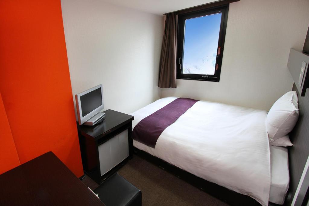 Green Rich Hotel Oita Ekimae Екстер'єр фото