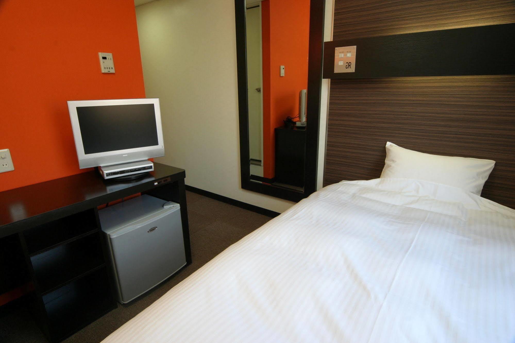 Green Rich Hotel Oita Ekimae Екстер'єр фото