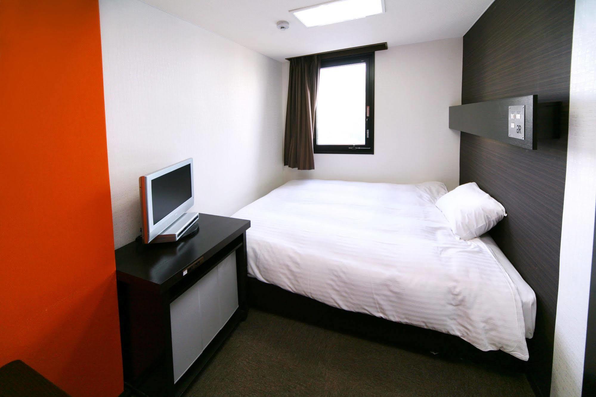 Green Rich Hotel Oita Ekimae Екстер'єр фото