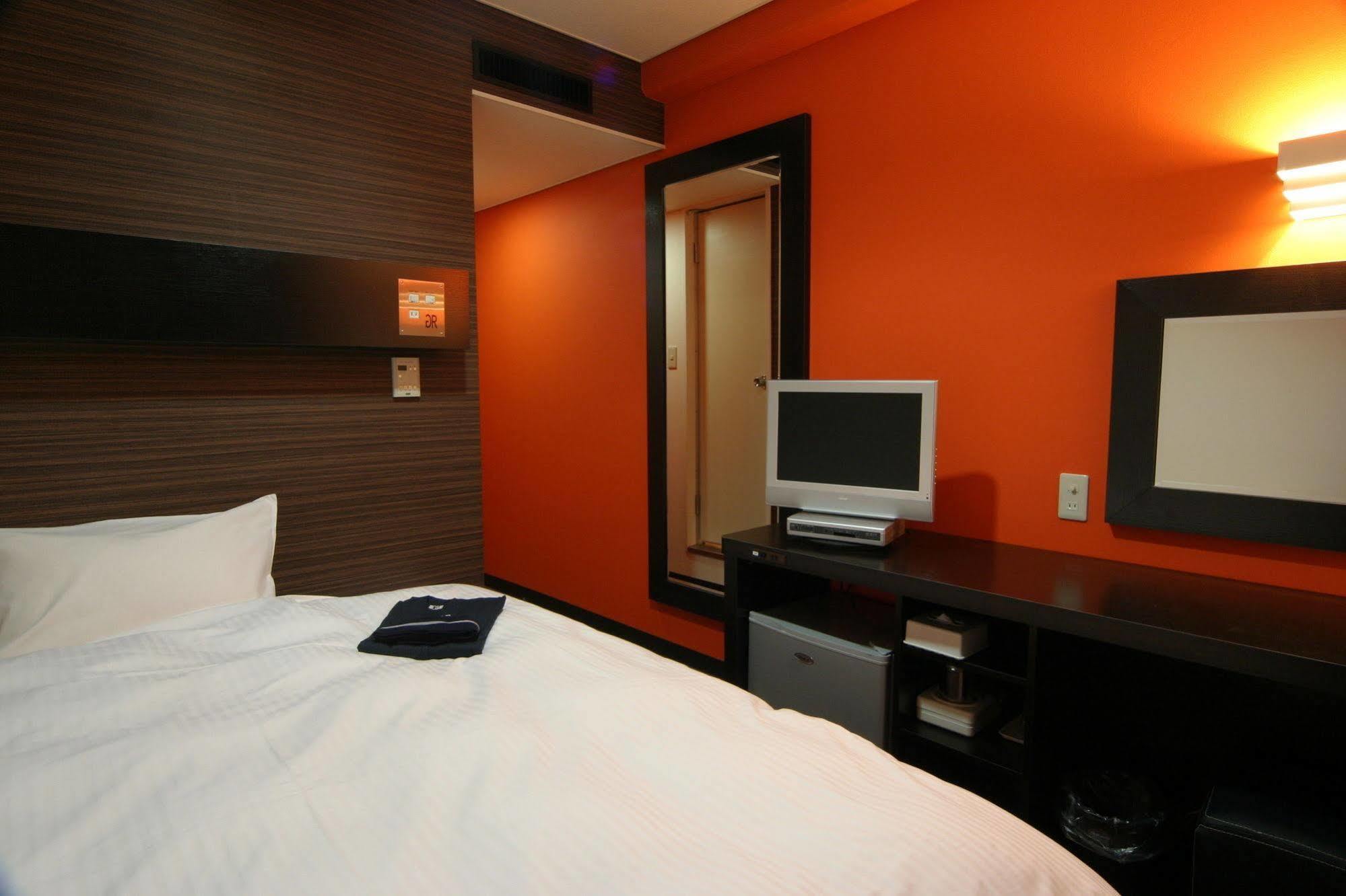 Green Rich Hotel Oita Ekimae Екстер'єр фото